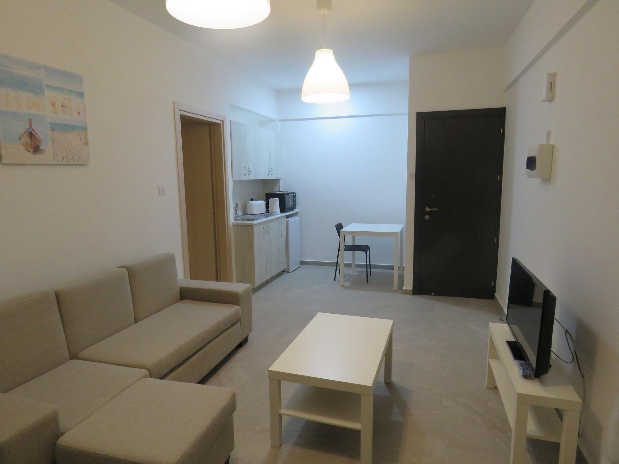 Polyxeni Hotel Apartments Lemesós Eksteriør bilde