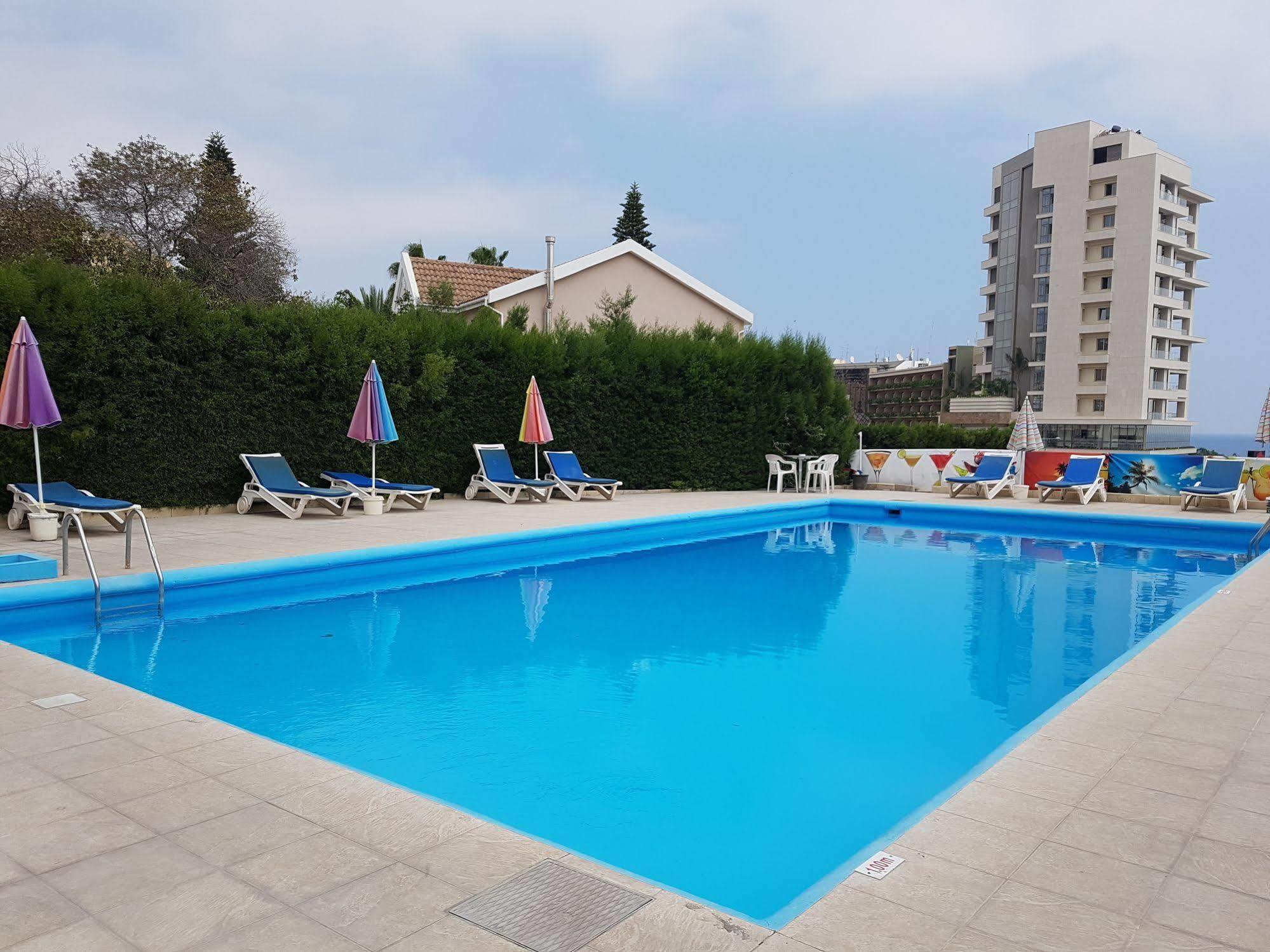 Polyxeni Hotel Apartments Lemesós Eksteriør bilde