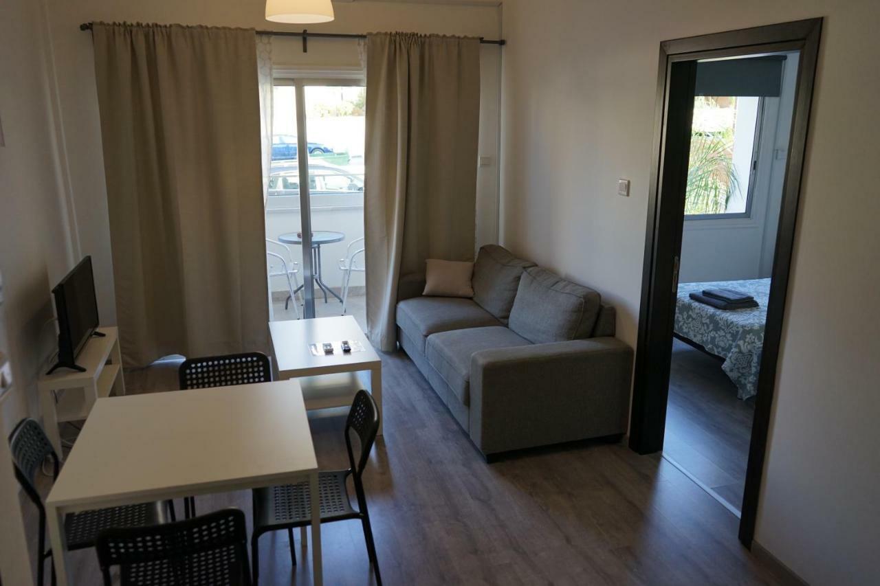 Polyxeni Hotel Apartments Lemesós Eksteriør bilde